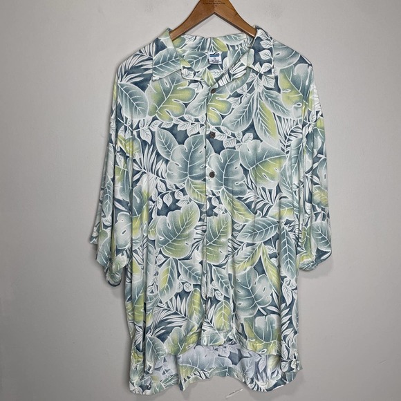 third coast Other - Third Coast Printed Button Down Short Sleeve Collared Shirt XL Blue Green